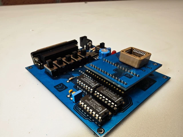 USB EEPROM SPI Programmer - 25xxx Microchip, ATMEL