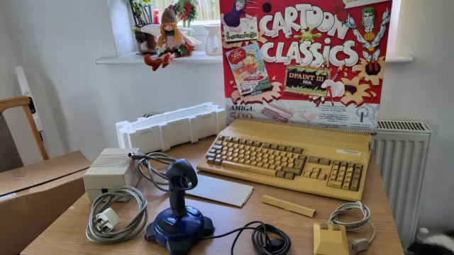 Amiga Commodore A-500 Plus W/ Mouse, UK Psu, Joystick And Box. Powers On