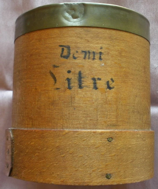 Poids anciens laiton dans instruments de mesure de collection
