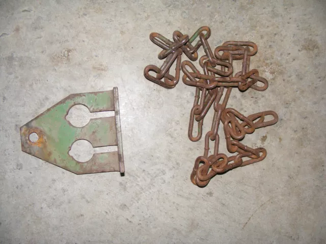 John Deere 14T Balerbale chute chain bracket