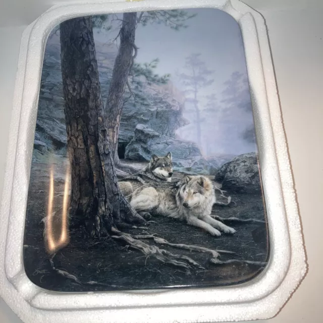 Bradford collector plate “The Wolves Lie Low” 1st Issue In Nature’s Harmony Coll