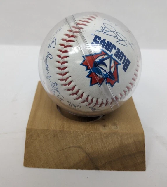 Ancienne Balle De Baseball En Bois – Coutures Gravées – Objet Décoratif
