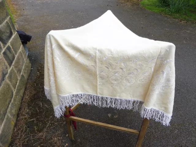 Vintage wool/silk and embroidered cream shawl tassled edging