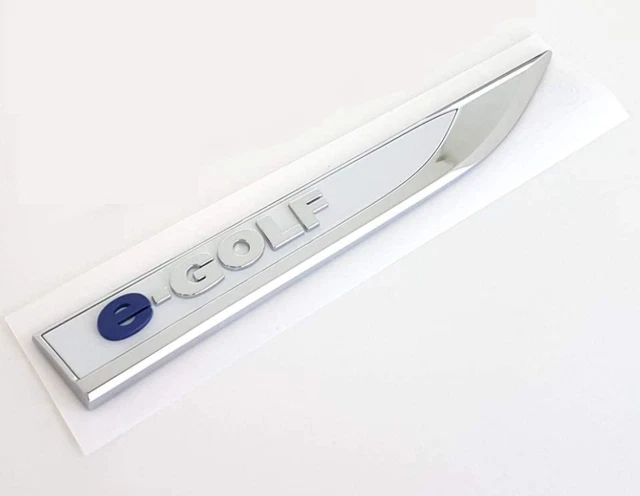 Bavette Pare-boue Intérieur Avant Droit - Référence 8L0821172B / 63014487, Marque AutoiCenter, Neuf