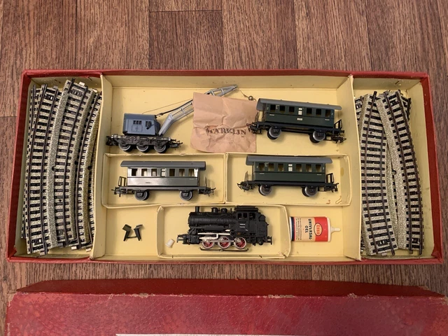 Vintage Marklin Railroad Trains Cm800 Locomotive With Tracks Operating Crane