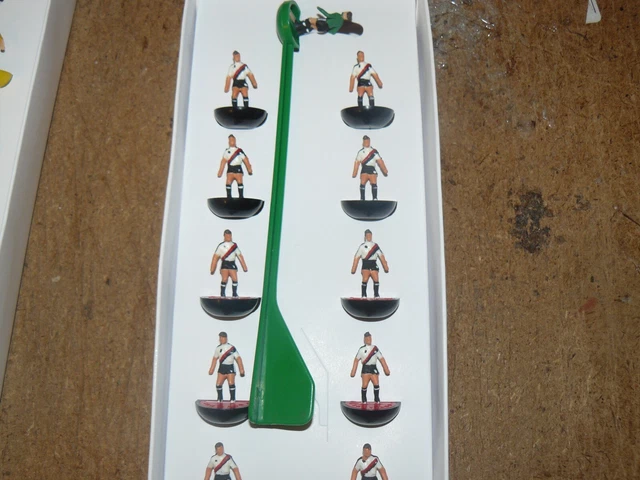 ÉQUIPE DE FOOTBALL MANCHESTER UNITED SUBBUTEO LW LÉGER COMPLET RÉF 729 VINTAGE