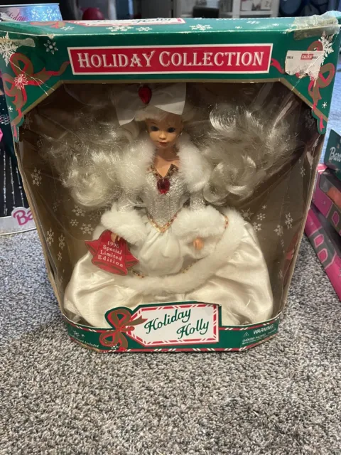 Holiday Holly Barbie DOLL 1996 Special Limited Edition Collection Blonde Hair