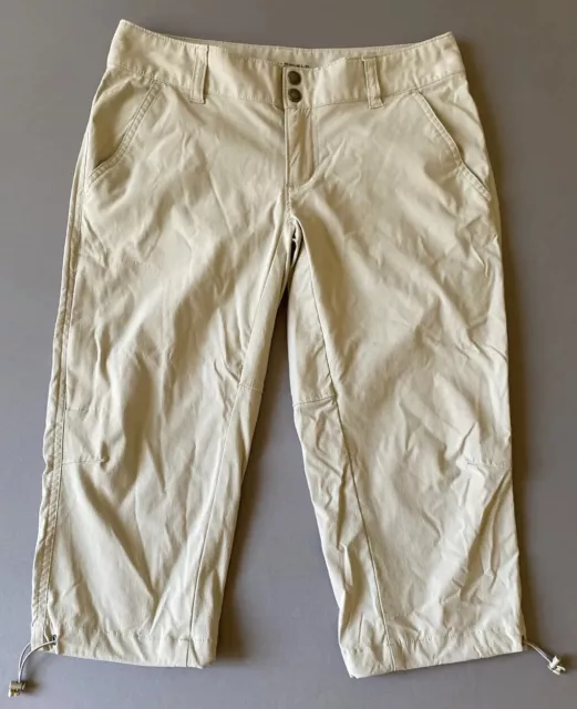 Columbia Omni Shield Shade Womens Sz 6 Capri Hiking Pants Beige Nylon EUC