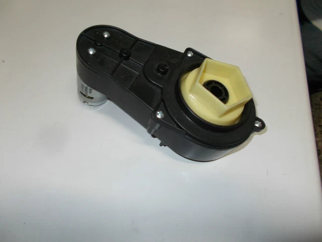 MOTORE E MOTORIDUTTORE PEG PEREGO POLARIS RZR 900 12 VOLT