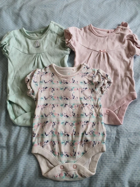 Newborn Baby Girls Bundle, Size Newborn And Up To 3 Months