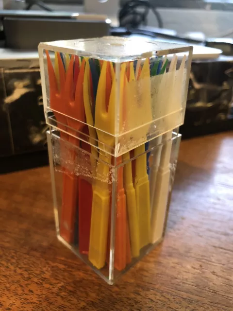 VINTAGE Plastic STRAIGHT COCKTAIL, HORS d’ OEUVRE PICKS Forks Toothpicks Garnish