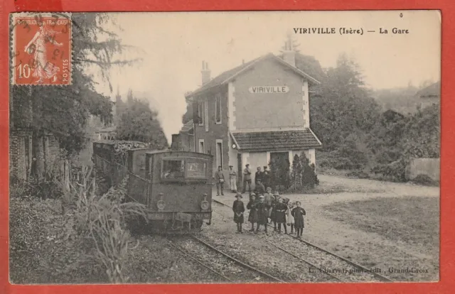 Cpa - Viriville  -  38  -  La Gare  -  Train  -    Carte Tres Animee
