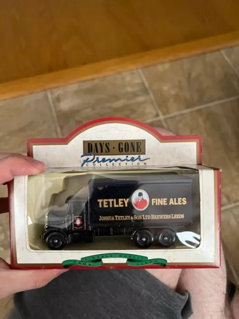 LLEDO - OO Scale - Days Gone - Scammell Artic / Sheeted Trailer - Tetley's  Ales