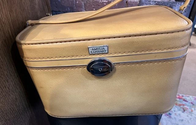VINTAGE AMELIA EARHART Tan Train Travel Case Luggage Suitcase Bag