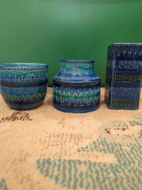 Mid Century Florentine Bitossi Italian Art Pottery Rimini Blue & Green Vase Set