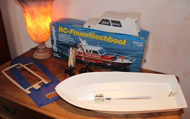 Graupner 2138 RC Feuerlöschboot online kaufen