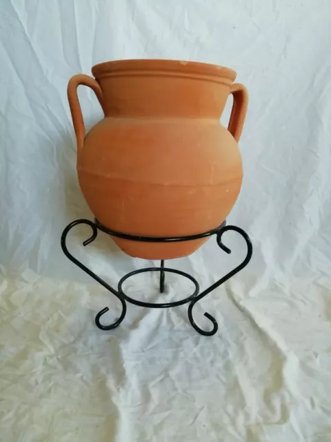 Soporte de forja con MACETA POTE de barro 34x34. Altura total 50 cms.