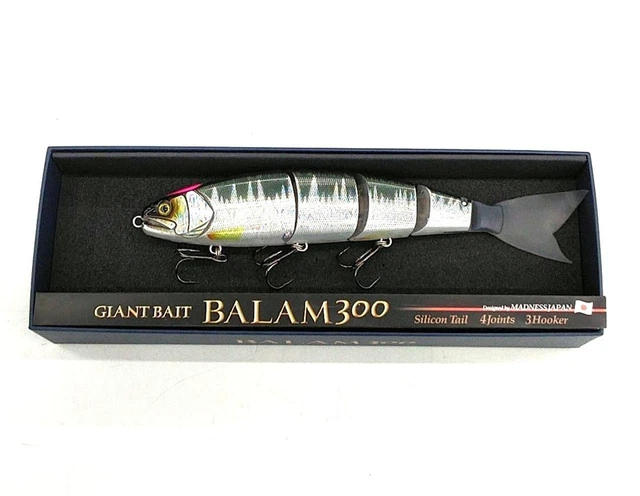 Leurre Flottant Madness Balam 245 Mm Couleur 17 (6922) Pour Carnassiers