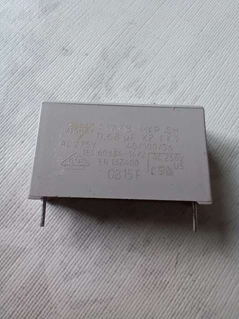 Lot x3 : Condensateur MKT 680nF 0.68µF 0.68uF 0.68MF X2 AC275V entraxe: 27.5mm e Lot x3 : Condensateur MKT 680nF 0.68µF 0.68uF 0.68MF X2 AC275V entraxe: 27.5mm e