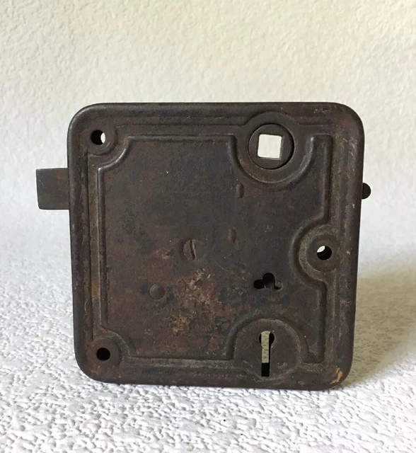 Antique YALE Flush Mount Lock Interior Door Bathroom Hardware NO SKELETON KEY