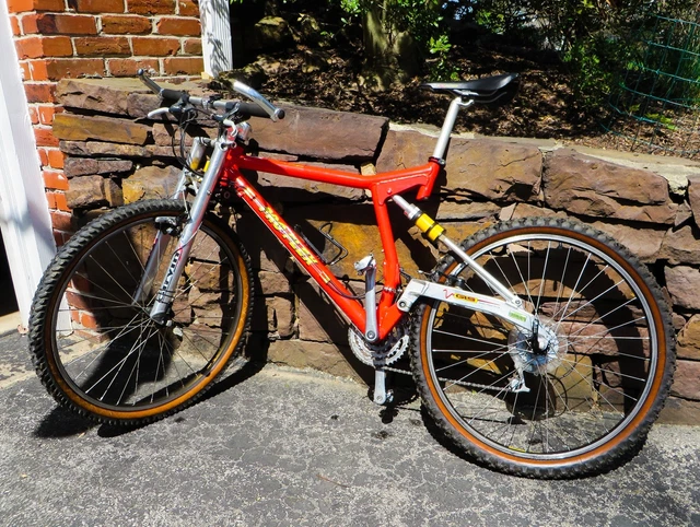 Proflex 656 Mountain Bike Red
