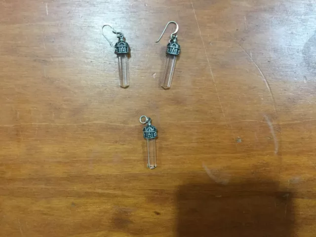 Jewellery - Earring and Pendant Set with clear crystals