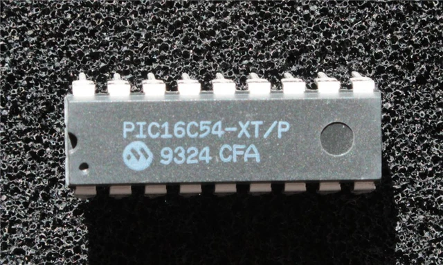 CAT28C16AP-20 16-Bit CMOS Parallel E2PROM IC - 1 Piece
