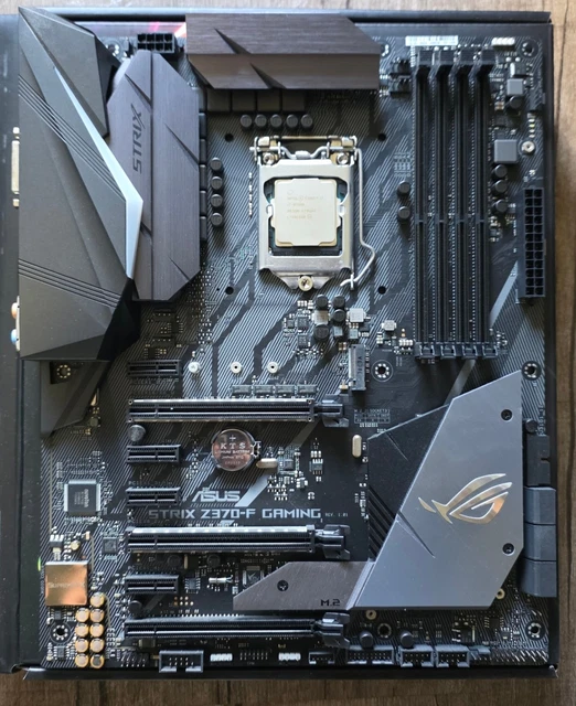 ASUS ROG STRIX Z370-F Gaming mit i7-8700K im Bundle / Intel