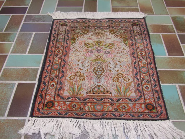Feiner Handgeknüpft Perser Orient Teppich Kaschmir Ghom Seide Carpet Rug 75x62cm