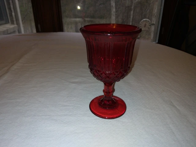 Vintage L. G. Wright Glass Ruby Saw Tooth 4 5/8” Wine Glass Vintage L. G. Wright Glass Ruby Saw Tooth 4 5/8” Wine Glass