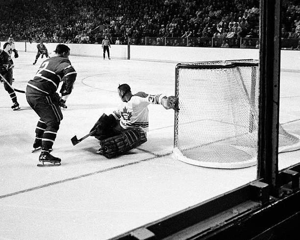 1960S TERRY SAWCHUK Of The Toronto Maple Leafs 2 Ice Hockey Old Photo ...