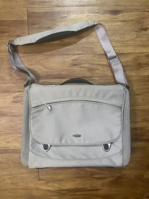 TUMI Ballistic Expandable Messenger Laptop Bag Briefcase Gray Silver Nylon Strap