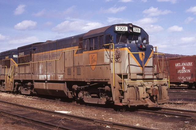 Delaware & Hudson Railroad     #2305    Original Kodachrome  Slide
