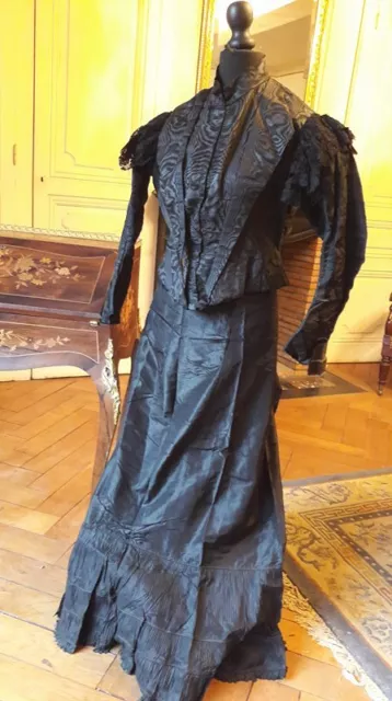 Superbe ensemble 2 pièces en taffetas soie noire 1850 - 1880 - Soie de Lyon