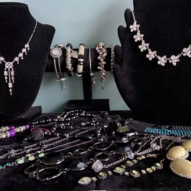 job lot costume jewellery used Nice Mix Necklaces Bracelets