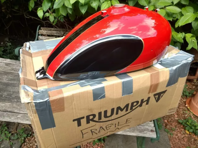Triumph america on sale gas tank
