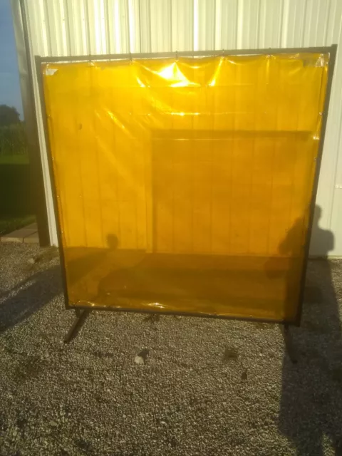 Steiner Welding Curtain with Frame 6X6 Yellow