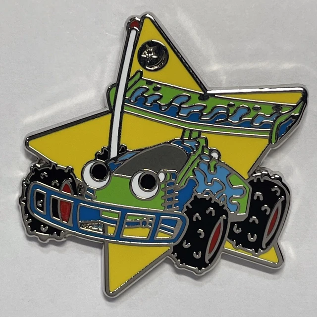 Toy Story 2 Hidden Mickey Al S Apartment Disney Movie vrogue.co