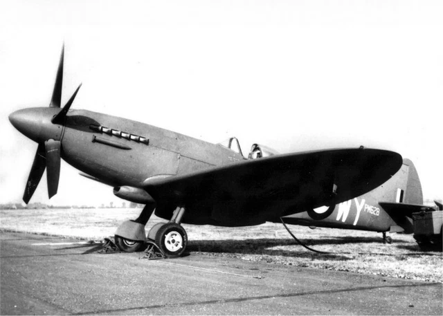 PHOTO 7 x 5"  SUPERMARINE SPITFIRE B02
