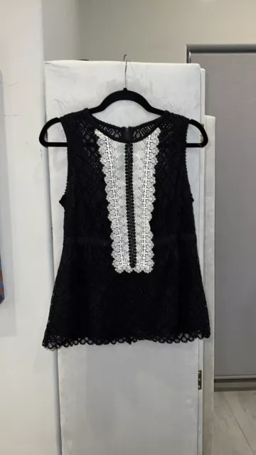 Nanette Lepore NWOT Women's Black/White Lace Sleeveless Blouse $295 Sz 6