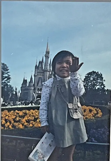 Tokyo Disneyland Vintage 35mm Slide Photo Cinderellas Castle Pretty Girl 1980’s