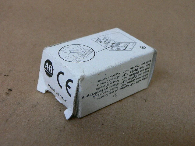 Allen Bradley 700-HC22Z24 Relay NEW