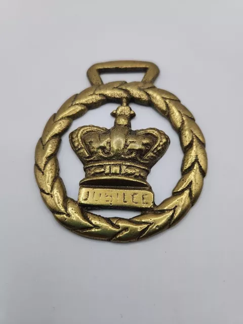 Brass Horse Medallion Vintage English Victorian Crown Royal Jubilee Laurel Show