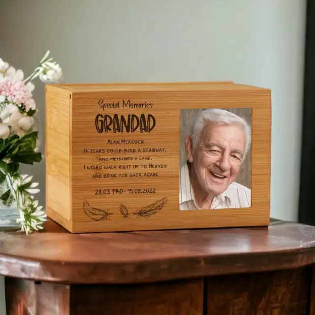 Urna cremazione commemorativa piccola legno nonno personalizzato con spazio fotografico PM-6