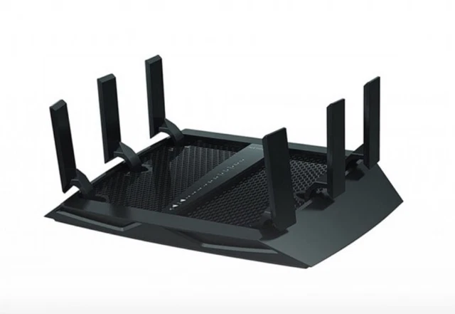NETGEAR R8000 Nighthawk X6 Tri-Band AC3200 (3.2 Gbps) Smart Wi-Fi Router
