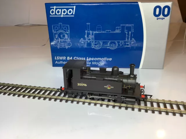 Dapol OO Gauge 4S-018–005 BR Late Crest 0-4-0 Class B4 Tank Locomotive 30096