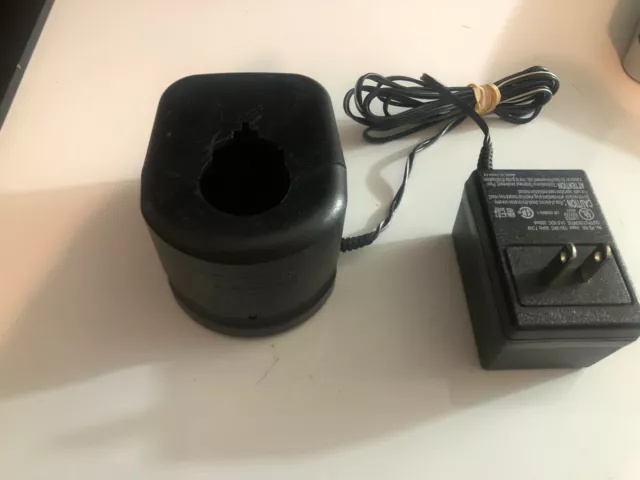 BLACK+DECKER Black & Decker OEM 90631588 Charger