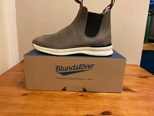 Brand New In Box Blundstone Unisex Active Boots Size 8 Dusty Grey