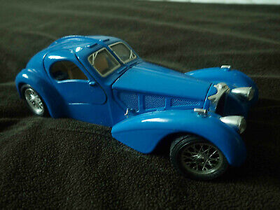 ref.7228 1936 Bugatti Atlantic Bburago Voiture Miniature de Collection Burago 