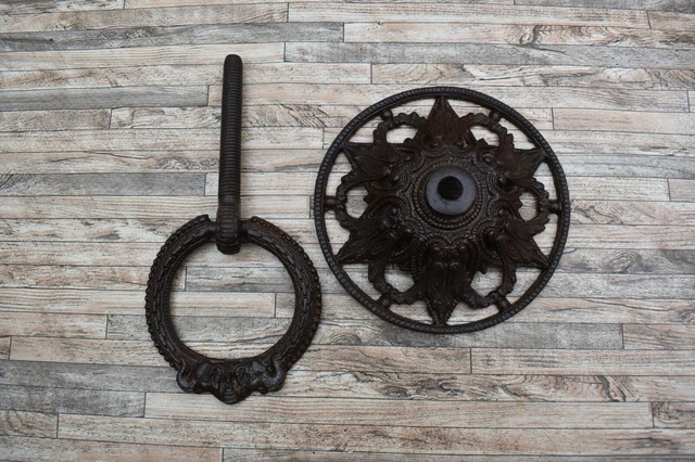 Vtg Victorian Iron Large Main Front Door Gate Farm Barn Knocker Ring Pull Handle